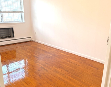 27-10 14th Street - Photo Thumbnail 13
