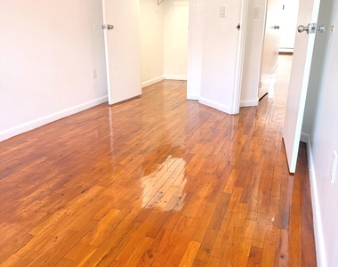 27-10 14th Street - Photo Thumbnail 9