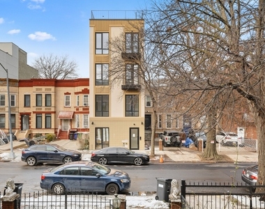 379 Hawthorne Street - Photo Thumbnail 11