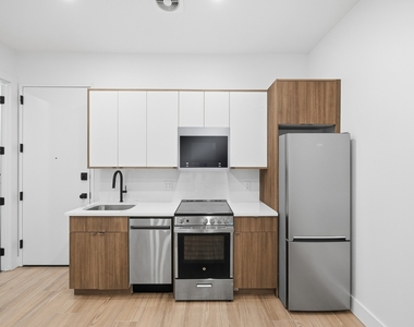 379 Hawthorne Street - Photo Thumbnail 1