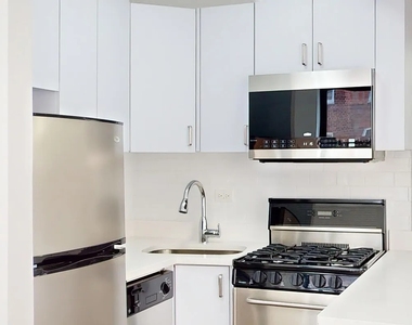 96 5th Avenue - Photo Thumbnail 4