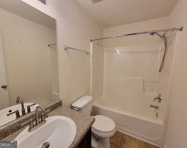 175 Stillwood Drive - Photo Thumbnail 27