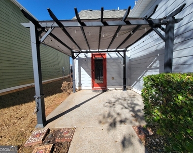 175 Stillwood Drive - Photo Thumbnail 31