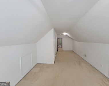 175 Stillwood Drive - Photo Thumbnail 26