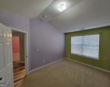 175 Stillwood Drive - Photo Thumbnail 19