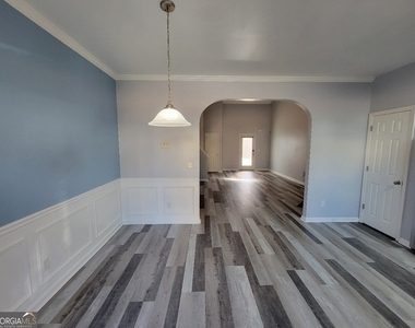 175 Stillwood Drive - Photo Thumbnail 4