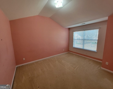 175 Stillwood Drive - Photo Thumbnail 15