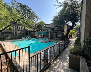 10432 High Hollows Drive - Photo Thumbnail 31