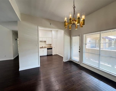 10432 High Hollows Drive - Photo Thumbnail 6