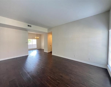10432 High Hollows Drive - Photo Thumbnail 8