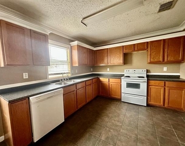 5437 New Castleton Lane - Photo Thumbnail 4