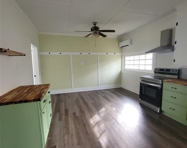 410 3rd Street - Photo Thumbnail 4