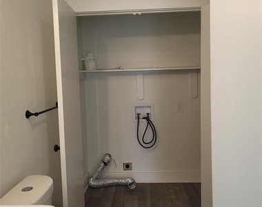 410 3rd Street - Photo Thumbnail 6