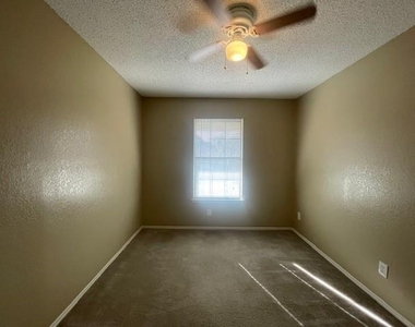 1226 W Hudgins Street - Photo Thumbnail 19