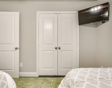 901 Juno Lane - Photo Thumbnail 30