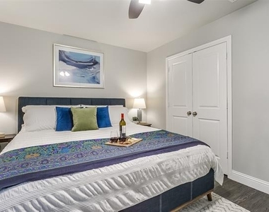 901 Juno Lane - Photo Thumbnail 37