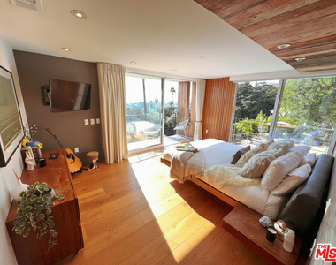7650 Curson Terrace - Photo Thumbnail 7