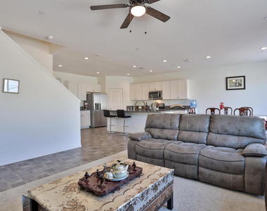 84422 Calle Larriva - Photo Thumbnail 7