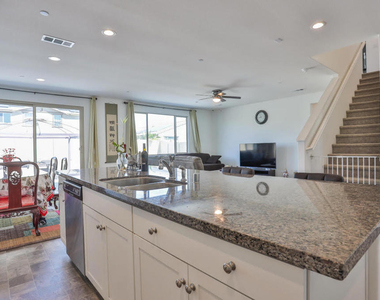 84422 Calle Larriva - Photo Thumbnail 5