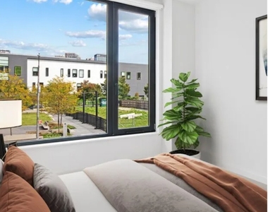 215 East 124th Street - Photo Thumbnail 1