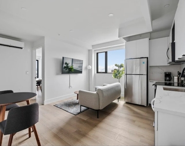 215 East 124th Street - Photo Thumbnail 4