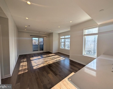 1500 N American Street - Photo Thumbnail 2