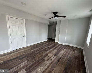 610 E 9th Street - Photo Thumbnail 5