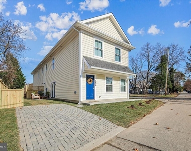 607 North Street - Photo Thumbnail 2