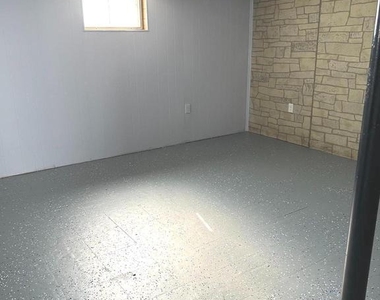 7839 Birmingham Avenue - Photo Thumbnail 18