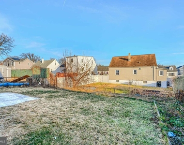 7839 Birmingham Avenue - Photo Thumbnail 2
