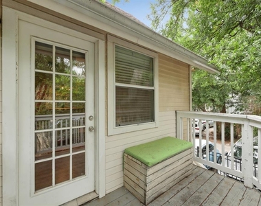 1110 W 22nd St - Photo Thumbnail 8
