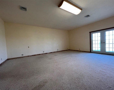 333 County Road 497 - Photo Thumbnail 17