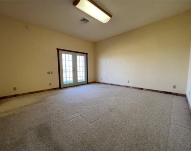 333 County Road 497 - Photo Thumbnail 14