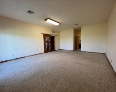 333 County Road 497 - Photo Thumbnail 18