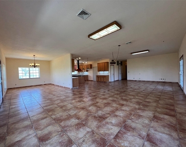 333 County Road 497 - Photo Thumbnail 9