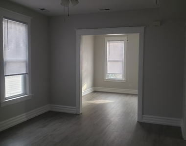 36 W 103rd Place - Photo Thumbnail 2