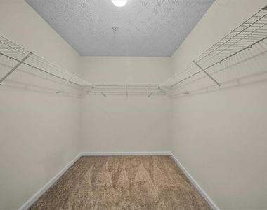 3834 Augustine Place - Photo Thumbnail 37