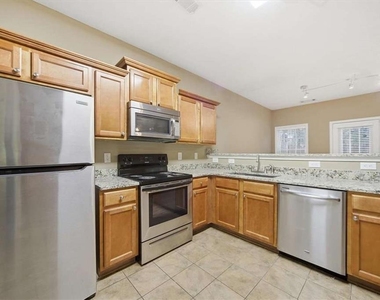 3834 Augustine Place - Photo Thumbnail 7