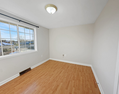 3135 Chicago Road - Photo Thumbnail 12