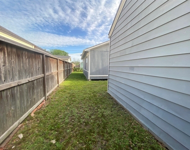 7619 Ilex Street - Photo Thumbnail 19