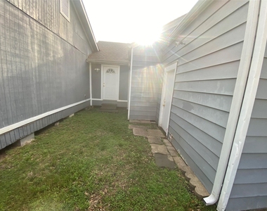 7619 Ilex Street - Photo Thumbnail 18
