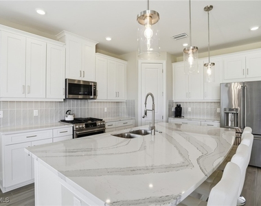 11964 Molto Drive - Photo Thumbnail 12