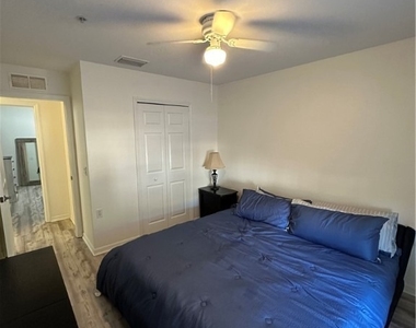 9069 Gervais Circle - Photo Thumbnail 11