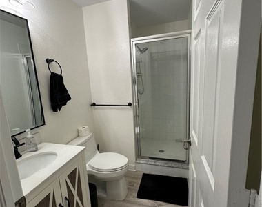 9069 Gervais Circle - Photo Thumbnail 10