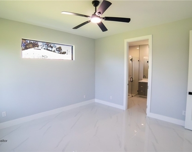 2401/2403 Matena Avenue S - Photo Thumbnail 6