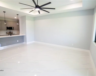 2401/2403 Matena Avenue S - Photo Thumbnail 18
