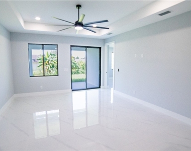 2401/2403 Matena Avenue S - Photo Thumbnail 21
