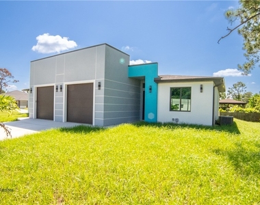 2401/2403 Matena Avenue S - Photo Thumbnail 1
