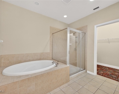 9601 Spanish Moss Way - Photo Thumbnail 14