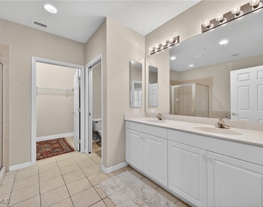9601 Spanish Moss Way - Photo Thumbnail 13